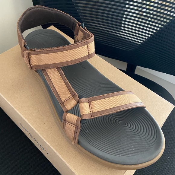 Sperry strap sandal - Picture 7 of 8